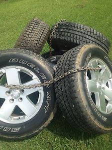 Bridgestone dueler a/t p255/70r18 set of five 5 one like new