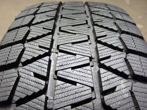 One used bridgestone blizzak ws80, 225/55/17 p225/55r17, tire i 58740 um