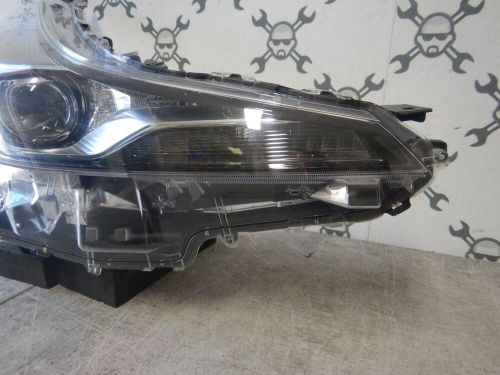 2019 to 2022 toyota prius right side led headlight  oem