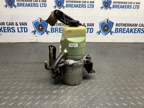 Ford focus 2.0 petrol  (2008)  -  power steering pump 104-0085-011-094f