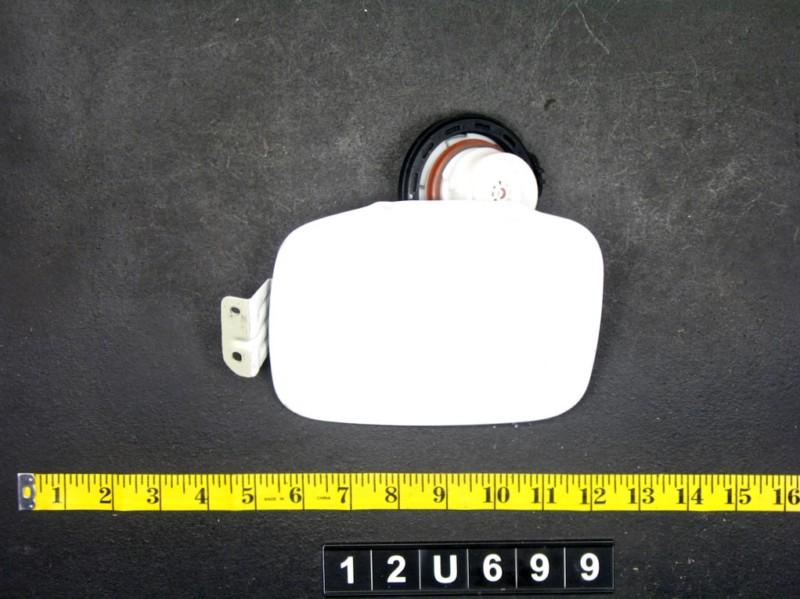 05 rio fuel filler door lid gas tank cover cap oem white 12u699