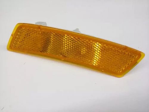 Genuine volkswagen side marker lamp 5c5-945-072-b