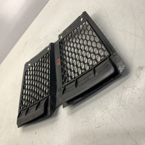 Nosepan screen, left, gloss black - 2006 polaris fs/fst classic