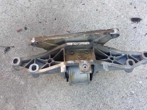 Porsche boxster motor mount