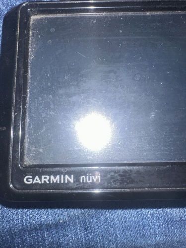 Garmin nüvi 205w automotive mountable. not tested screen only no accessories