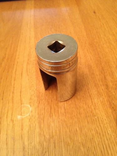 Snap on- 1 1/4" thermal vacuum switch  socket, 1/2" drive, 6 point -part# s9840b