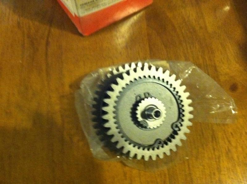 Yamaha v-star damper assembly part of starter clutch 99-09 xvs1100 nos