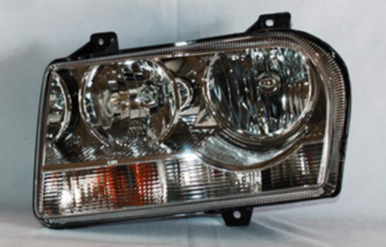 Chrysler 300 - lh headlight 05-07