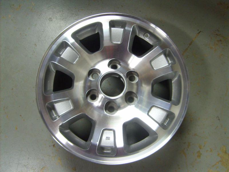 2005-2008 gmc sierra/yukon/denali wheel, 17x7.5, 6 spoke machined/silver