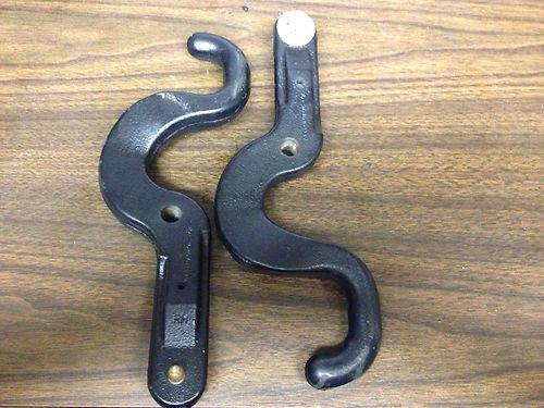 2002-2009 trailblazer/envoy tow hooks