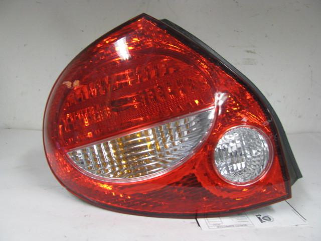 Tail light maxima 2000 00 2001 01 quarter mount left 370193