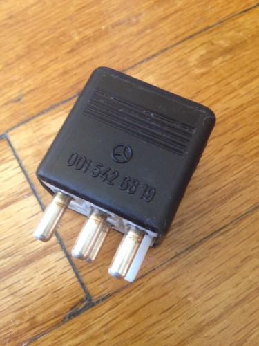 Mercedes benz fan relay 0015426819