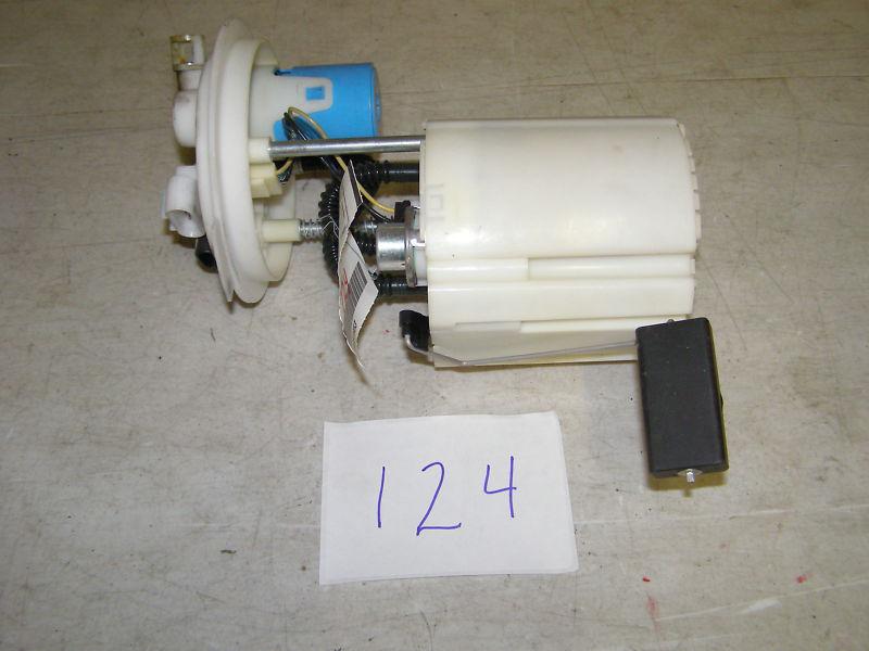 2006 2007 2008 chevy hhr fuel pump assembly  2.2l  2.4l