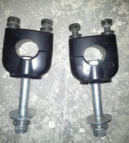 Dr650 handlebar clamps