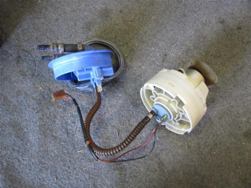 00-02 audi s4 oem fuel pump assebmly w/ sending unit 8d0906087ae