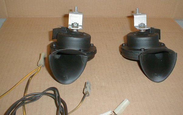 Fiat 124 2000 spider fiamm factory horn set #8965n