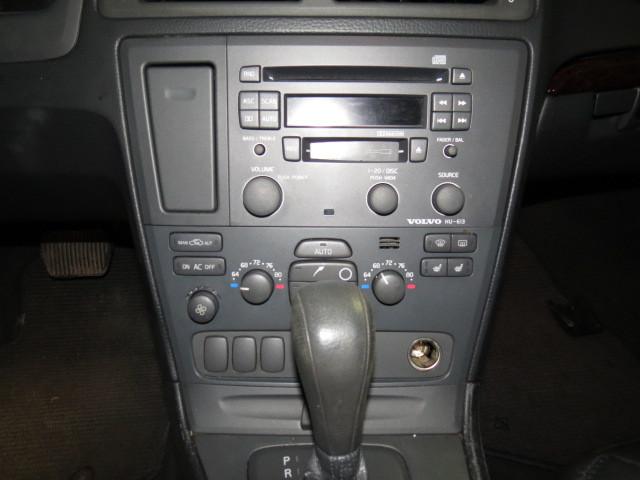 2002 volvo v70 radio trim dash bezel 2533171