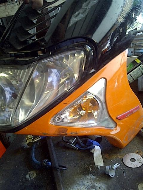 Kymco scooter super 9 front cowling and head lights, turn signals