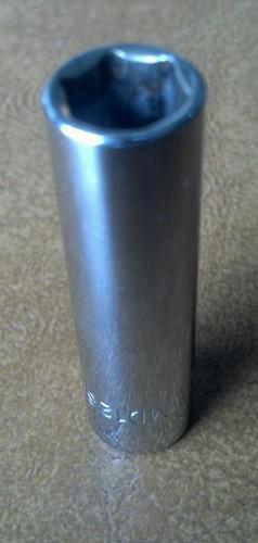 Like new mac tools 1/4" drive 3/8" deep chrome socket.md126r