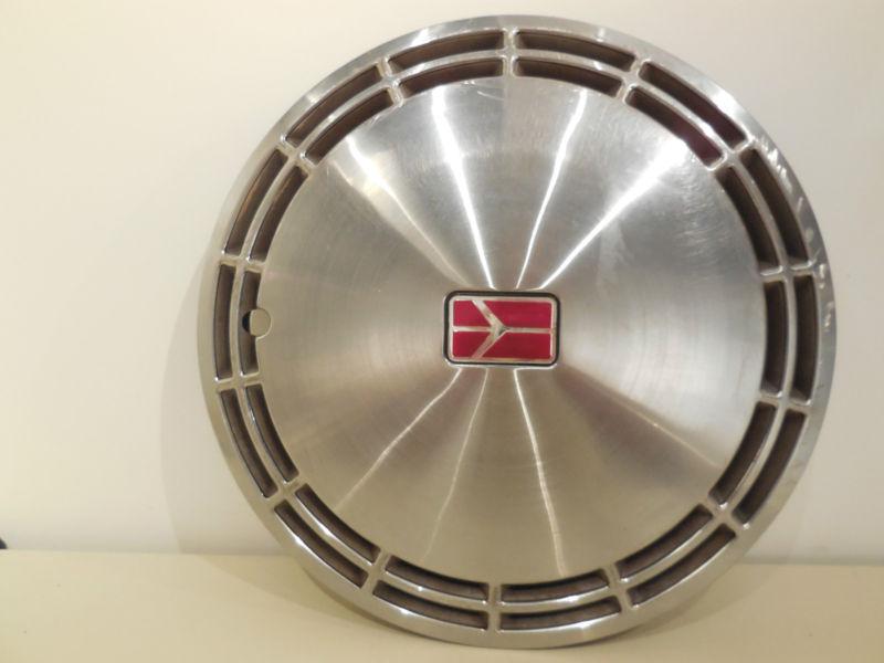 Vintage oldsmobile 16" hubcap