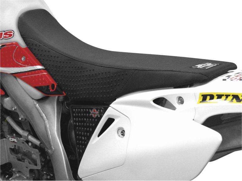 Stomp design traction seat skin - black  49-2001