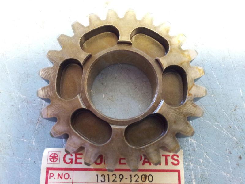 Kawasaki kz750 z 750 gpz 750 kz650 1980-1984 top drive gear 13129-1200 nos