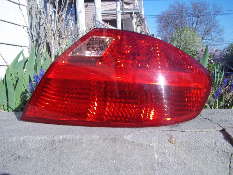 Passenger tail light 1999 2000 2001 acura tl 2 door