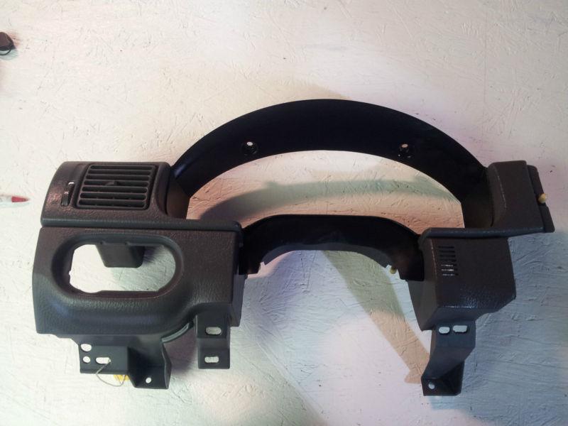 2002-2005 mercury mountaineer instrument cluster bezel