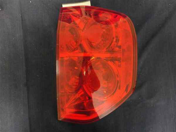 03-05 pilot rh tail light oem lkq