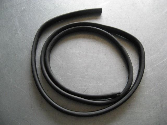 2000 bmw 528i rear rh door seal