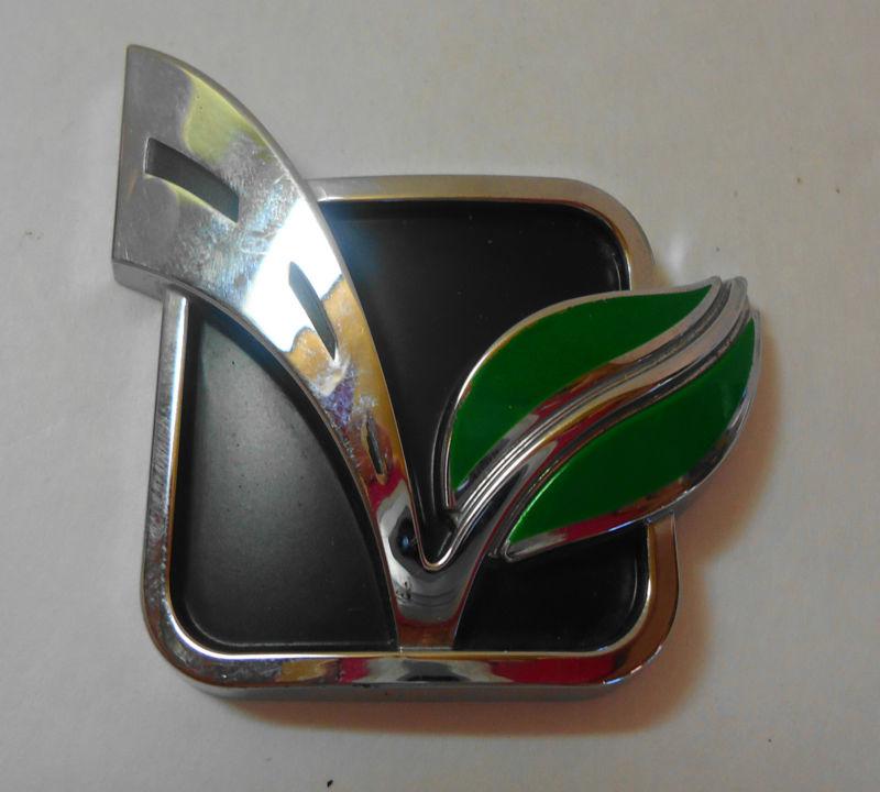 Used genuine ford "green leaf/road" emblem for hybrid vehicles escape mariner