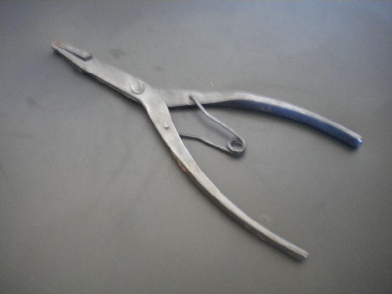 Snap-on snap ring pliers with 90 degree jaw, nice shape.