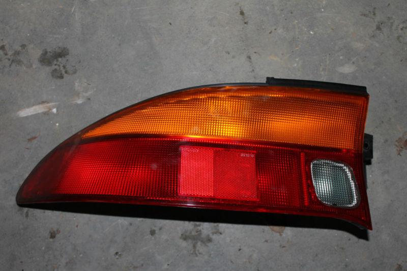 Oem 95-99 eagle talon driverside taillight 