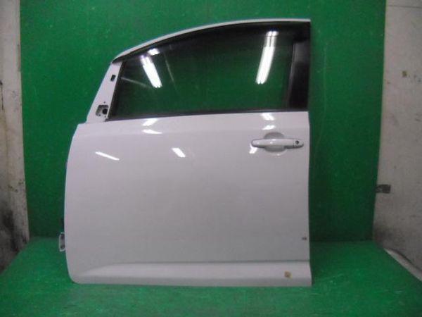 Toyota ractis 2005 front left door assembly [0613200]