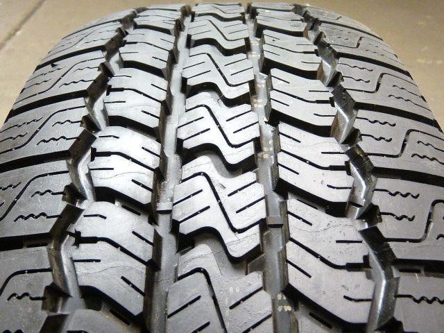 One nice dunlop rover h/t, 265/65/17 p265/65r17 265 65 17, tire # 49199 qa