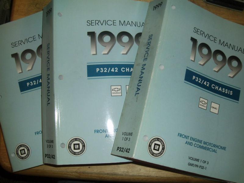 1999 / chevrolet / gmc / front engine motor home shop manual set / orig books 