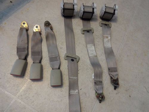 2003-2004 infiniti g35 sedan oem rear seat belt and belt buckle set willow color