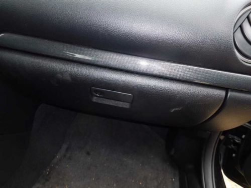 Mazda 6   2004 glove box 55793