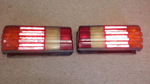 Mercedes w 126 tail light assemblys