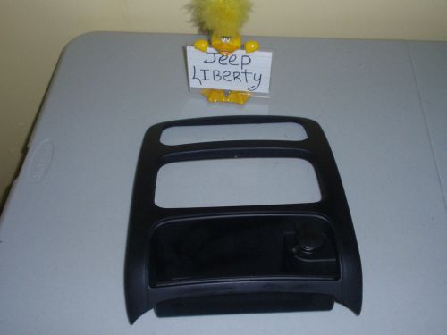 02 03 04 05 06 jeep liberty radio &amp; a/c control bezel  black