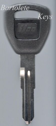 Transponder key blank fits many acura car models