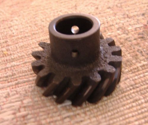 Ford 351w oem distributor gear for .465&#034; dia. shaft