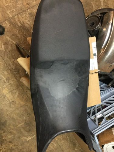 Gs500f seat pt number 45110-01d20