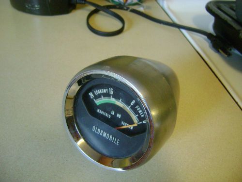 Oldmobile starfire jetstar cutlass 442  vacuum gauge &amp; housing olds 442 hurst