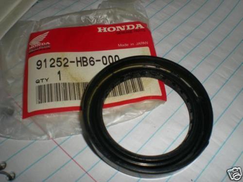 Nos honda trx90 atc125 dust seal 91252-hb6-00