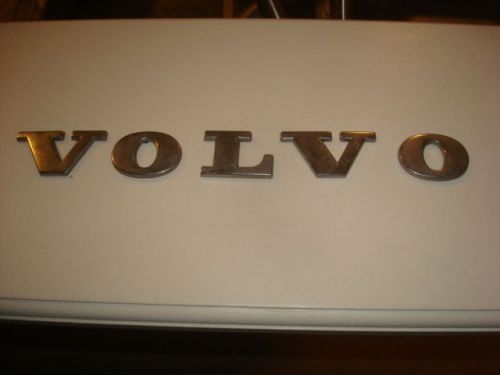 2000 volvo s40 rear trunk lid deck chrome emblem logo badge decal letters oem