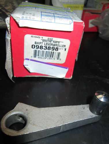 Omc cobra  pivot housing shift lever roller 911724 0983898