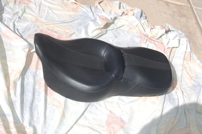 Harley 2009 road glide seat