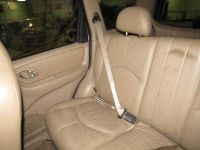 2001 mazda tribute rear seat belt & retractor only rh passenger tan