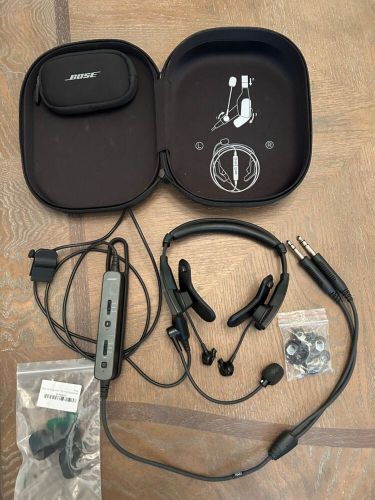 Bose proflight series 2 aviation headset with bluetooth connectivity